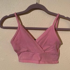 BRANDY MELVILLE crop top